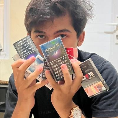 Dickybulinns's profile picture. diperdaya ekspektasi, dihantam realita