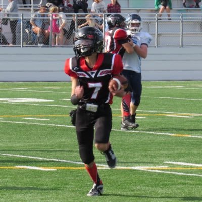 Dual Threat QB \\ Fort Sask Falcons #7 \\ C/O 28’ | 5’9” 125 lbs | 4.0 GPA @jack.rajakaruna@gmail.com