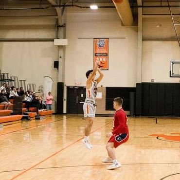 6’1 Guard. GPA:3.96. From Japan. Neosho county community college. Sophomore with 2 years of eligibility. Contact: spider.kusaki@gmail.com