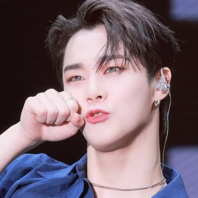 ~ 200717 (달콩) ; MOONBIN has ASTRO ⭐️
.
#문빈 : (오하고) 오늘 하루도 고생했어요