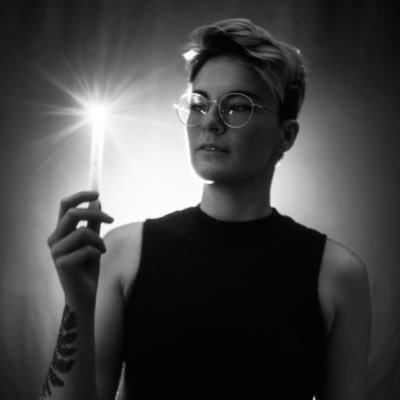 🌿 on-duh-win (she/they) | 10yrs 💍 • Creator of the TTRPG channel @role_d5⚔️ 🎲 | AP performer / Pro GM • You’re safe here 🪴 ✈️ GENCON 🔜 '24 *ON THREADS MOST
