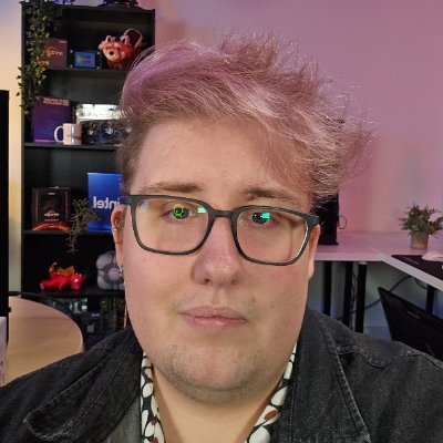 (He, Him) Manchester based 'Meddling (Tech) Journalist'. Unapologetically Queer. 
VR | Gaming | PC Hardware | & More
Tech Journo & Copywriter @OverclockersUK