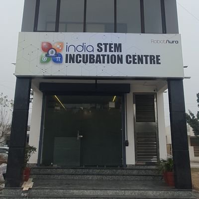 Robotaura_STEM's profile picture. RobotAura: Agri-Drone Pioneers, STEM Leaders, AICRA Partner - Innovating Education. 🌱🚁🤖 #Innovation #TechEducation