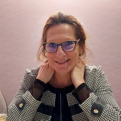 Conseillère école pour tous,santé,sport au Cabinet de la Ministre d'état