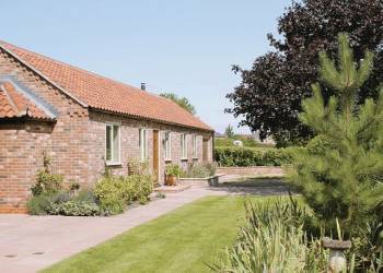 Southreycottage's profile picture. Self catering holiday cottage close to the River Witham & its Water Rail Way Cycle Path from Lincoln to Boston. Cycling, walking, wildlife & relaxing. Gold 4*
