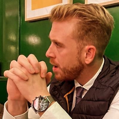 Asesor financiero. Agente exclusivo de Banco Mediolanum📊. Mediador. Especializado en planificación financiera y asesoramiento en la gestión del patrimonio.