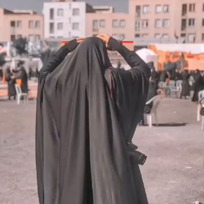 انتظار میکشیم
تا زمان ظهور که در کنارت و پای
رکابت جان دهیم و شهید راهت باشیم:)