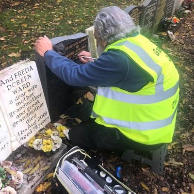 Headstone cleaning and repainting lettering