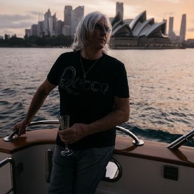 Defleppard55932's profile picture. My fans 🌎 and ♥️ me
Music is my life without music I'm nothing 🤘🤘🎸!! this is my only Twitter fans page!!