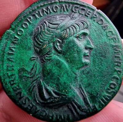 Moneciarz_69's profile picture. 