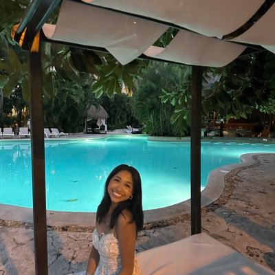 isabellapelayo1's profile picture. bebecitaaa (she/ella) 🌙