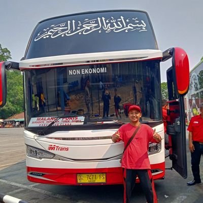 FahrezaArief5's profile picture. Muadzin | Bismania | Barisan Squad Poris (BASIS) | Squad 52 Cipinang | Public Transport Enthusiast