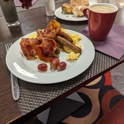 manusan80's profile picture. nur gelegentlicher Twitternutzer, von Dauer-Müdigkeit geplagt - Arbeitsmarkttechnisch suboptimal genutztes Humankapital