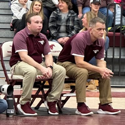 Coach B- Mount Vernon Middle school health, football & Middle school boys & girls wrestling coach📚 Cornell College 22’ 🎓Marist hs 18’ 🤼♂️