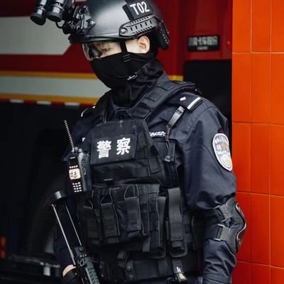 22/185/170,人在河源,随缘去广州觅食,重度制服控(基本所有制服都喜欢),剧情,双向,喜熊,欢迎交友