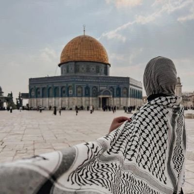 ﴿وَأُفَوِّضُ أَمْرِي إِلَى اللَّهِ إِنَّ اللَّهَ بَصِيرٌ بِالْعِبَادِ﴾.