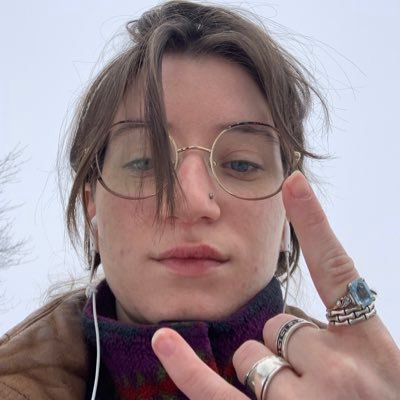 multidisciplinary graphic and audio artist. | she/they ☀️🌌☀️ making audio for Xalos Conquest, Little Bento Mania | design work: https://t.co/ctWA3ItfVW