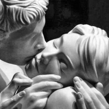 suchAsign's profile picture. I like nature + creative things
Living 4 music since I was a fetus🩷
(🇭🇺)