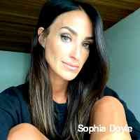 sophiadoyyle9_'s profile picture. 🎓                Amosc:unicorn4546