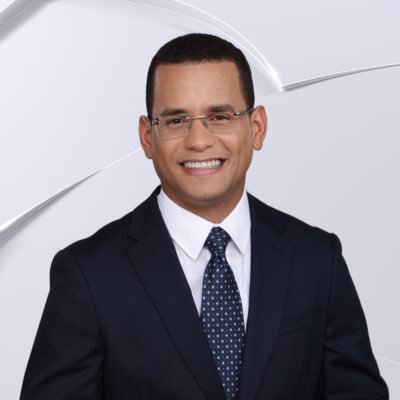 Dominicano 🇩🇴 locutor, periodista de @Telemundo47. Voice over talent... En instagram @AlfredoAcostaG