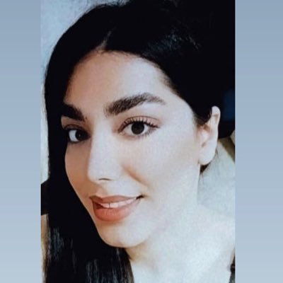 Ana__tajik's profile picture. نزار دنیا لبخندتو تغییر بده،کاری کن لبخندت دنیاتو تغییر بده✨