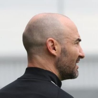 Uefa PRO Coach. FC Barcelona / Bahrain National Teams / Maccabi Tel Aviv / Qatar National Team / Catalan Football Federation.
C urrently FC Barcelona U19