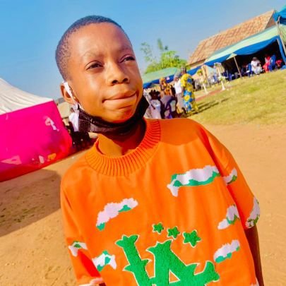 Akoodoaondoungw's profile picture. acting is my hobby
U can help me am just nothing