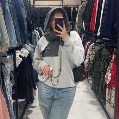 sonoanais's profile picture. We know each other 👀