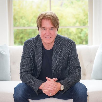 Kerry W. Kirby is a global entrepreneur, technology innovator, and philanthropist. He is the founder and CEO of @365connect.