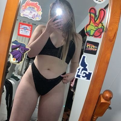 19 mdni

just a horny faceless blonde 🥺🤤

lots of content $ 👀