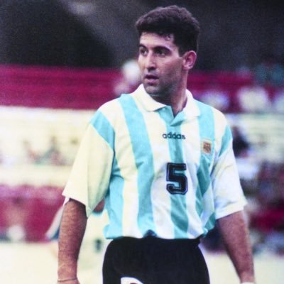 Racing, Ferro, Independiente, Sporting de Gijon , Estudiantes de la Plata Seleccion: Olimpiadas de seul 88, Mundial EE.UU 1994, Copa America 1995, Copa Rey Fahd