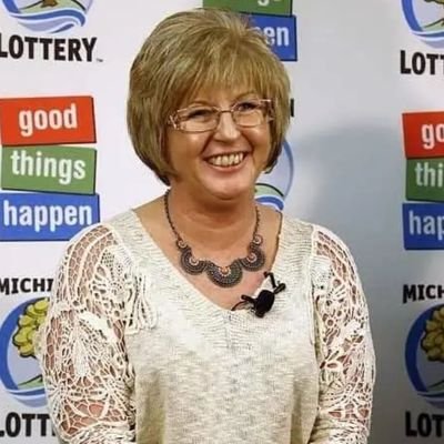 I'm miss Julie leach the jackpot winner of $310,000,000