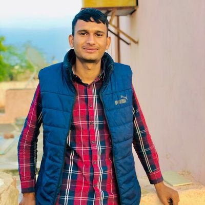 ramngr201's profile picture. #NFU , इंसान को इंसान की नजर से तोलिये, दो शब्द ही सही मगर प्यार से बोलिए।