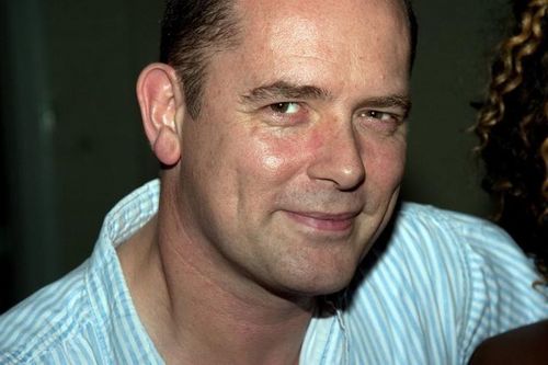 Suaveone2's profile picture. Father, friend, latter day harmless drudge and all-round good egg ... also a well-known glad sufferer of fools ;)