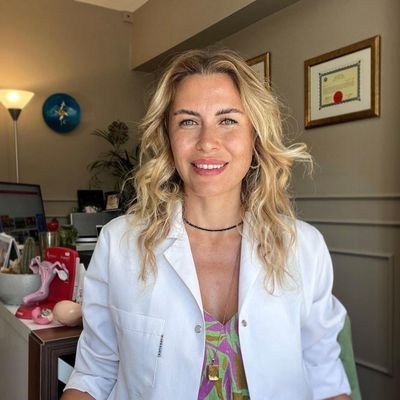 📍Rome, Italy 🇮🇹
Surgeon Doctor 👩⚕️
Working With @who
I Love Flowers 💐
My Moto Is To Provide A Healthy Life For You