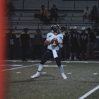 NHS🏈 25  |5’9”-165 | 3.0 GPA | QB1 | Phone number: 970-405-9149 | Email: Jthill611@gmail.com |