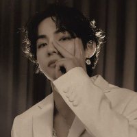 Adrian, Kim (@kiemtae) 's Twitter Profile