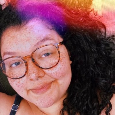 drepopim's profile picture. Entre luz e fusco, tudo há de ser breve como esse instante.