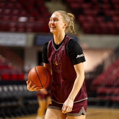 loyola chicago wbb || IUPUI wbb alum  || bishop mac '19 || example sports || insta: ali.berg10