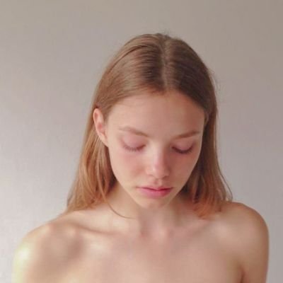 eagerlcve's profile picture. 