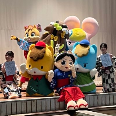 Ksato185E651E25's profile picture. ぐんまちゃん(群馬県)ゆもみちゃん(草津町)おいでちゃん(みなかみ町)うなりくん(千葉成田市)カムロちゃん(千葉佐倉市)キャラクターを応援！鉄道好き 吾妻線愛好者の１人 群馬LOVE