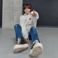 R (@k_thbr1) 's Twitter Profile