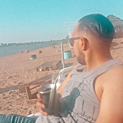 LucasMe45682365's profile picture. 23 años
capricorniano