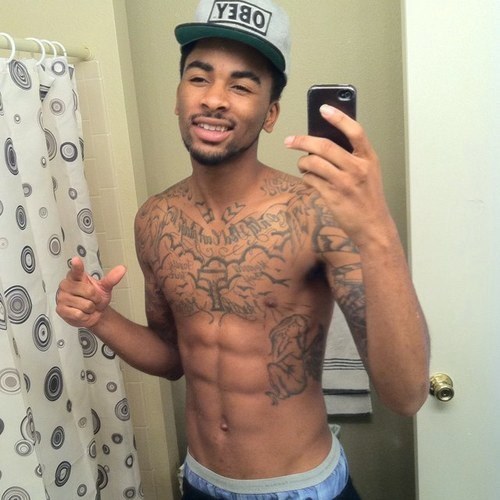 Hello everyone, I love a sexy girls n im black man xoxoxo