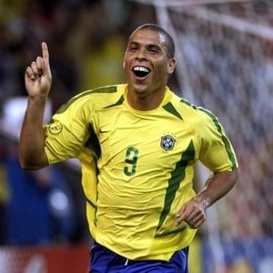 “Na vida, não importa quantas vezes caimos, mas sim quantas vezes somos capazes de nos levantarmos!”