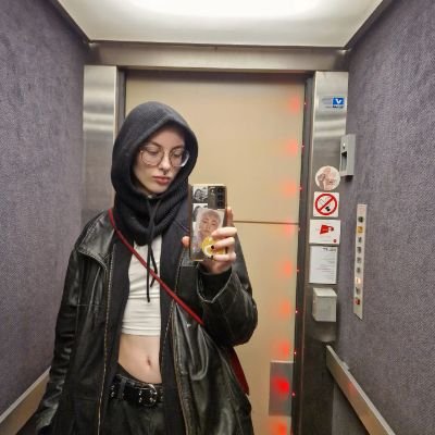 sillieebillieee's profile picture. 21 🏳️‍⚧️ ♤ they/them