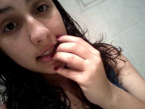 Sou humana não é ? pois bem estou propicia a erros. Não sou digna de perfeição, ninguém é. Some da minha vidÁ sakas?