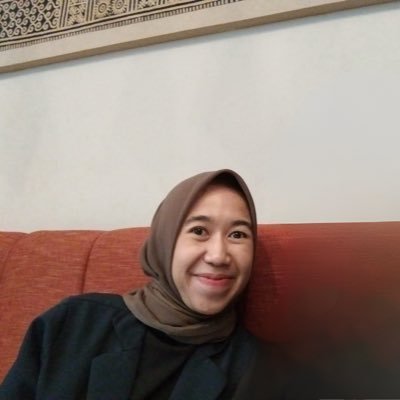 nabebe's profile picture. have courage and be kind ☁️