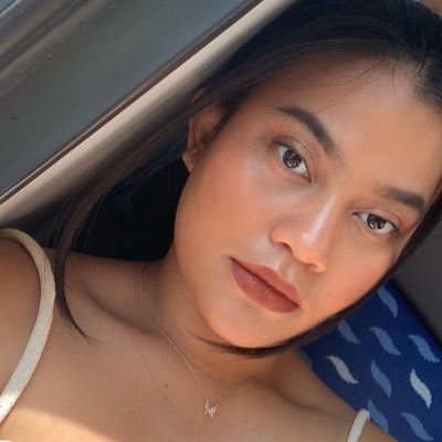 grumpyputri's profile picture. ranting about my life