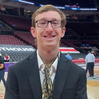 Journalism major- @OhioState | Class of 2025 | @SGSR_OSU | Women’s Basketball secondary beat writer for @TheLantern | @BrunswickONSL